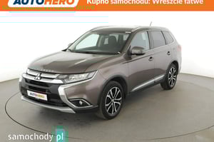 Mitsubishi Outlander SUV 2016