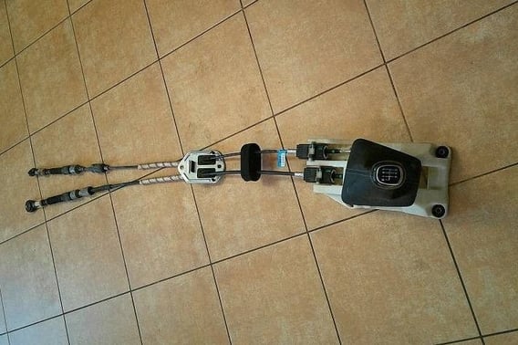 KIA STONIC 1,0T WYBIERAK BIEGÓW LINKI
