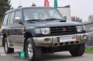 Mitsubishi Pajero SUV 2003
