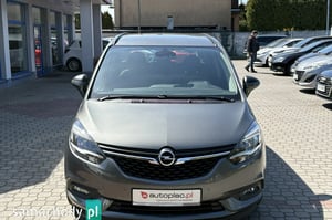 Opel Zafira Minivan 2017