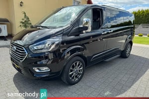 Ford Tourneo Custom Minivan 2021