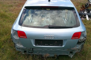 AUDI A3 8P S-LINE KLAPA BAGAŻNIKA TYŁ LY5J