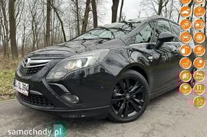 Opel Zafira Minivan 2015