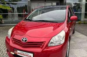 Toyota Verso Minivan 2012