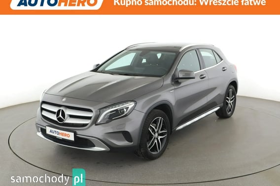 Mercedes-Benz GLA SUV 2016