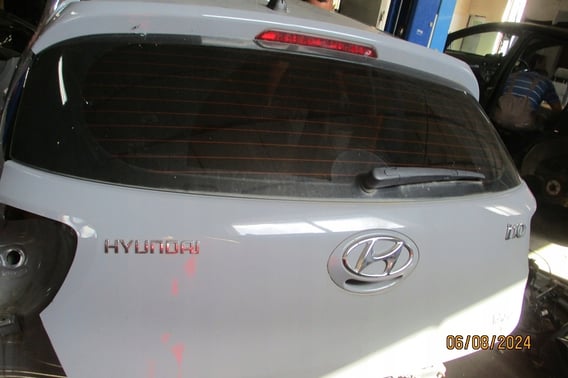 HYUNDAI I10 II KLAPA BAGAZNIKA TYŁ T8G