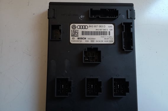AUDI A4 B8 MODUŁ KOMFORTU 8K0907063D