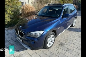 BMW X1 SUV 2011