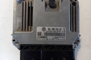 VW TOURAN II 2,0TDI STEROWNIK SILNIKA 03L906018DR