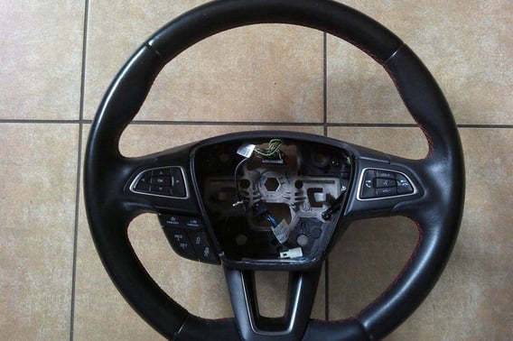 FORD KUGA MK 2 KIEROWNICA GRZANA GV413600KC1GPL