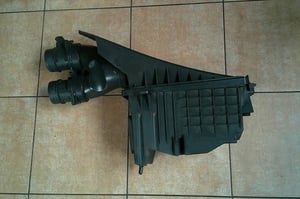 JAGUAR XF X250 Lift 3,0D OBUDOWA FILTRA POWIETRZA 2W93-9600-AH