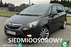Opel Zafira Minivan 2012