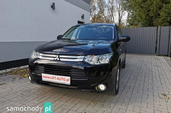 Mitsubishi Outlander SUV 2014
