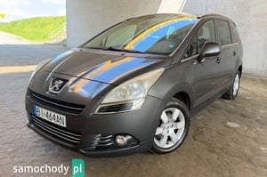 Peugeot 5008 Minivan 2013