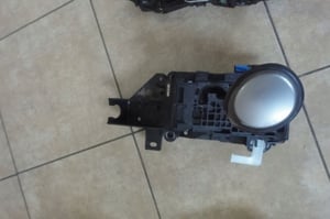 TOYOTA RAV4 LEWAREK GAŁKA ZMIANY BIEGÓW