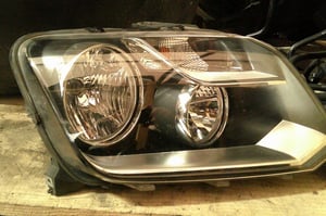 VW AMAROK LAMPA PRZÓD PRAWA 2H1941016AA EU