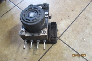 OPEL VIVARO B TRAFIC III POMPA ABS 93459794 476601418R