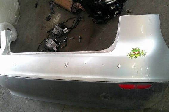 VW GOLF V PLUS ZDERZAK TYŁ LA7W PDC