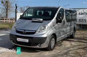 Opel Vivaro Minivan 2012