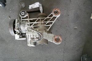 AUDI A3 S3 8P LIFT 2,0TDI TYLNY MOST KJS 0AV525010K