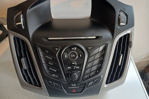 FORD FOCUS MK3 PANEL STEROWANIA RADIEM AM5T184811BD