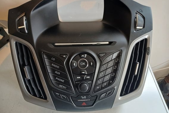 FORD FOCUS MK3 PANEL STEROWANIA RADIEM AM5T184811BD