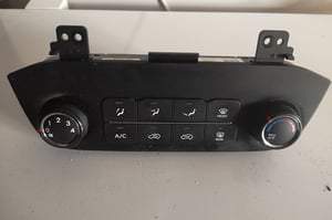 KIA SPORTAGE III PANEL NAWIEWU I KLIMATYZACJI 97250-3U001