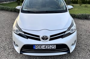 Toyota Verso Minivan 2013