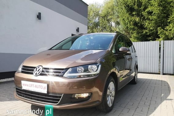 Volkswagen Sharan Minivan 2011