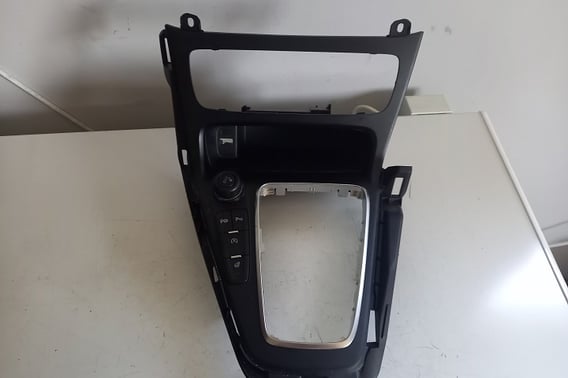 FORD FOCUS MK3 LIFT RAMKA TUNELU F1EB-A044H83-CJW