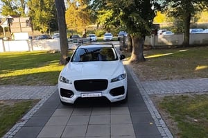 Jaguar F-Pace SUV 2017