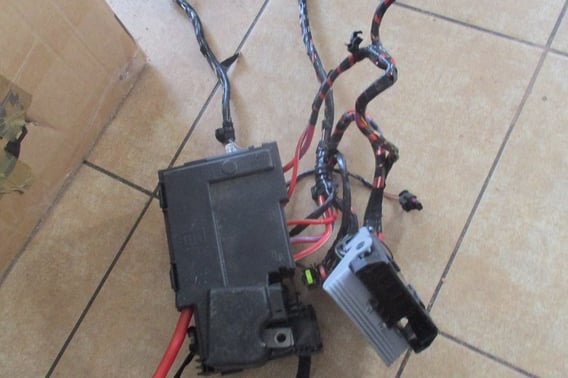OPEL ASTRA K MODUŁ AKUMULATORA 39023241 INSTALACJA