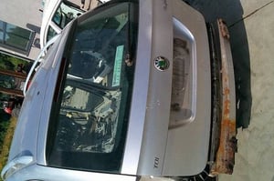 SKODA SUPERB II (3T) KOMBI KLAPA BAGAŻNIKA TYŁ 8E8E