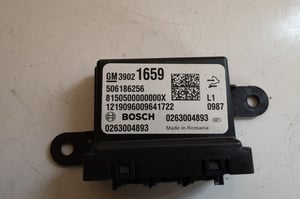 OPEL CORSA E MODUŁ PARKOWANIA 39021659