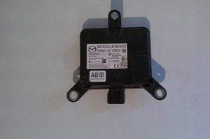 MAZDA CX-5 CZUJNIK MARTWEGO POLA PRAWY KB8C-67Y30G LEWY KB8C-67Y30A
