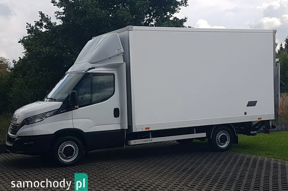 IVECO Daily Kontener 2023