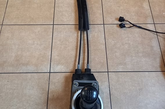 VW FOX LEWAREK ZMIANY BIEGÓW 5Z0711090