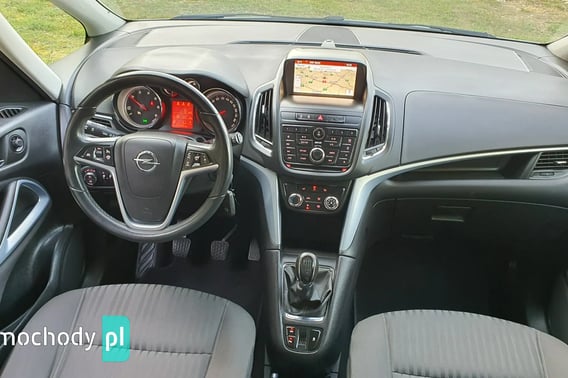 Opel Zafira Minivan 2014