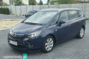 Opel Zafira Minivan 2011