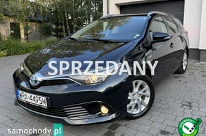 Toyota Auris Kombi 2016
