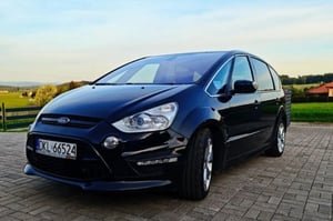 Ford S-Max Minivan 2012
