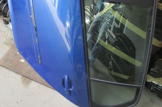 VW GOLF V DRZWI TYŁ PRAWE/LEWE LA5X