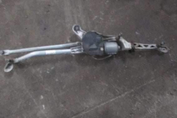 MERCEDES W204 MECHANIZM WYCIERACZEK KOMPLETNY A2048201040