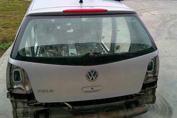 VW POLO 9N LIFT KLAPA BAGAŻNIKA TYŁ LA7W