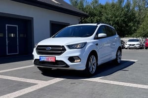 Ford Kuga SUV 2017