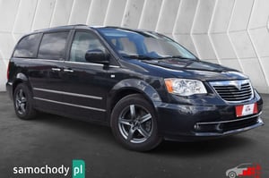 Lancia Voyager Minivan 2011