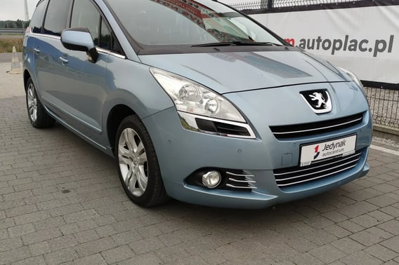 Peugeot 5008 Minivan 2010