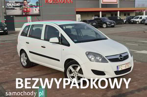 Opel Zafira Minivan 2011
