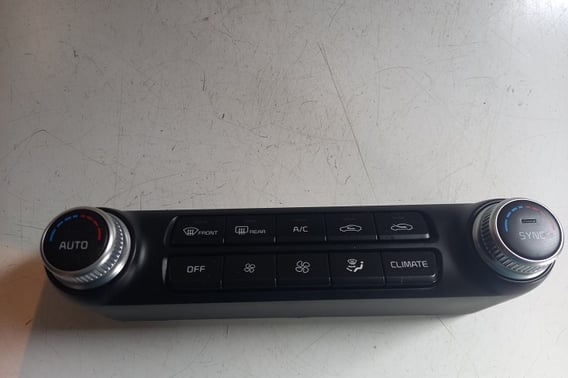 KIA STINGER PANEL NAWIEWU I KLIMATYZACJI 97250-J5000