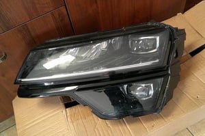 SKODA KAROQ LAMPA PRZÓD LEWA 57B941015B